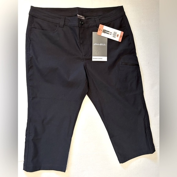 Eddie Bauer womens Rainier capri black pants Sz16 with front hand pockets.NWT H8 - Picture 1 of 9